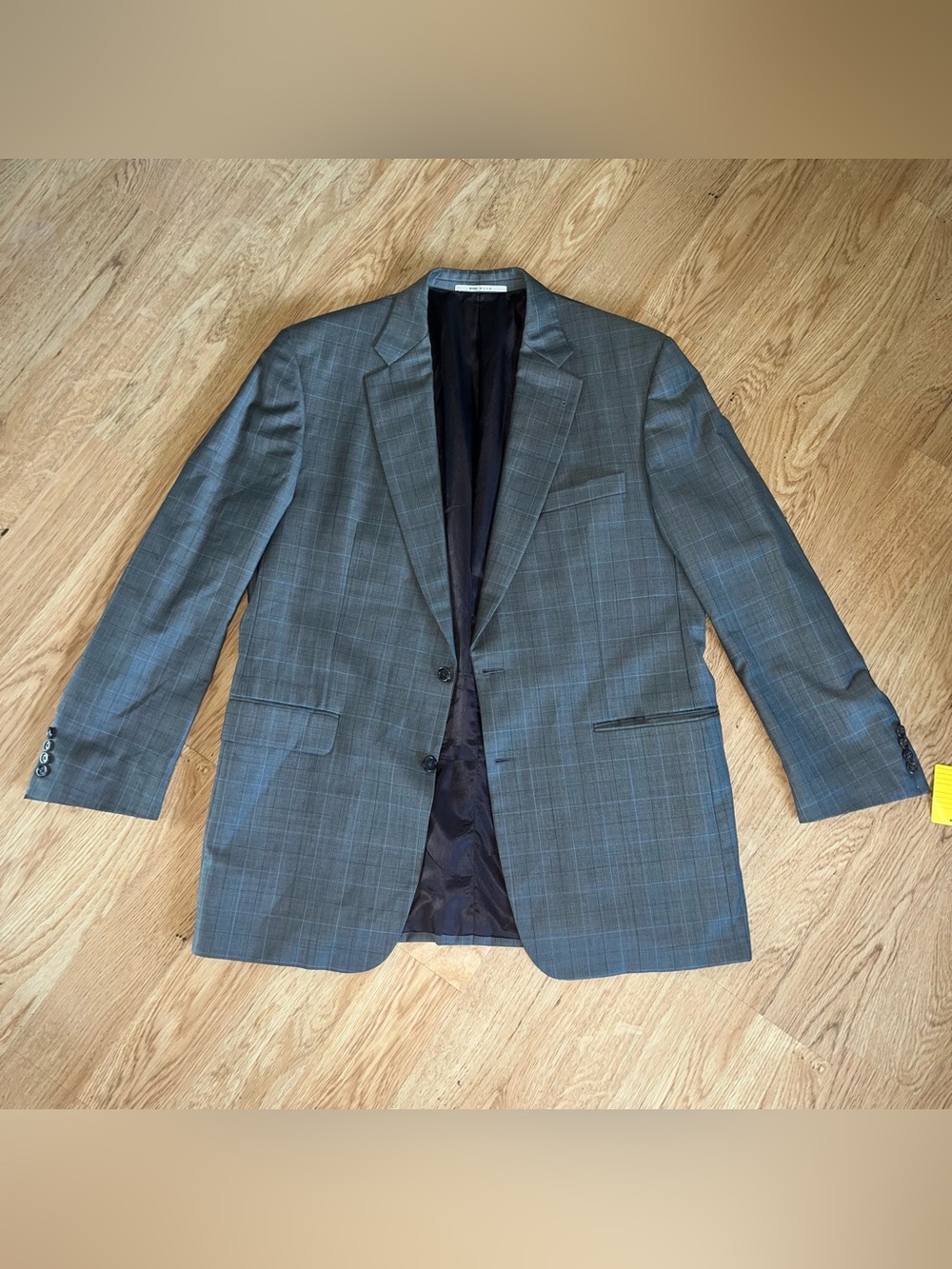 Burberry London Gray Plaid Wool Sport Coat Classic Fit 46 Long Two-Button